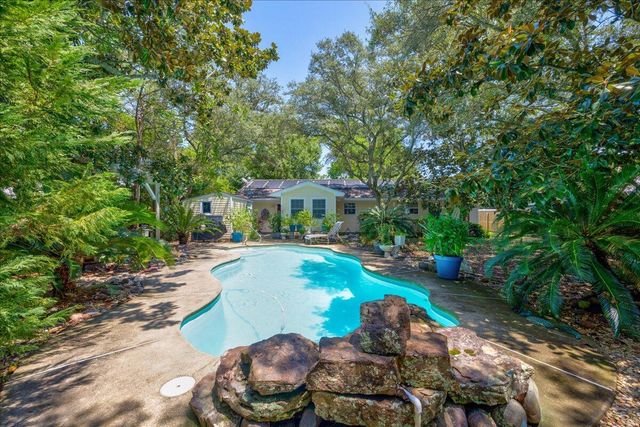 316 Kelly Street, Destin, FL 32541