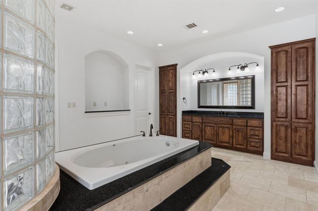 1001 Villa Hill DR, Leander, TX 78641