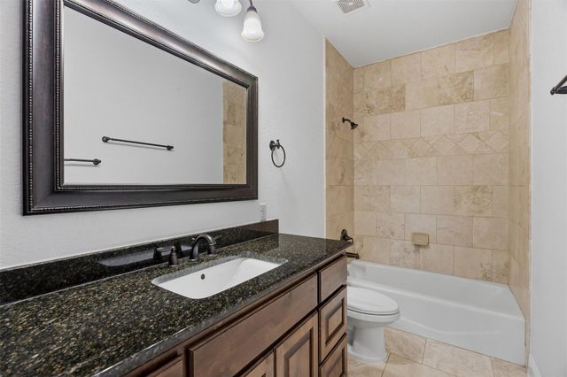 1001 Villa Hill DR, Leander, TX 78641