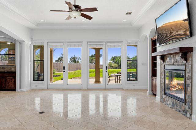 1001 Villa Hill DR, Leander, TX 78641