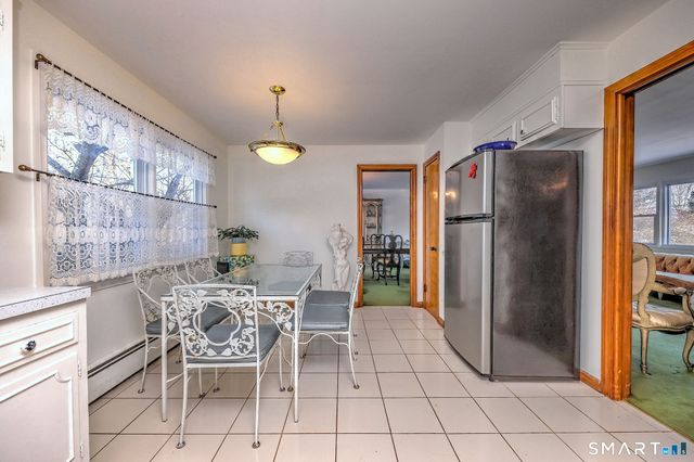 11 Williamsburg Drive, Orange, CT 06477