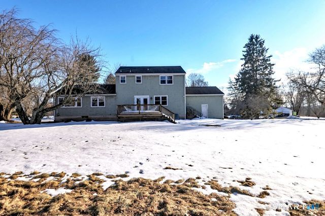 11 Williamsburg Drive, Orange, CT 06477