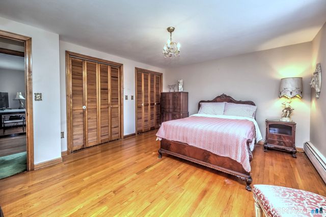 11 Williamsburg Drive, Orange, CT 06477