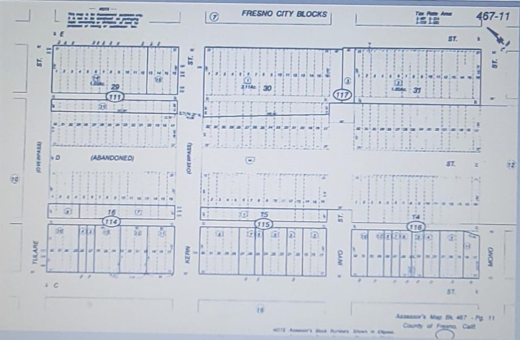 Image 2 of property listing at 916 C Street, Fresno, CA 93706