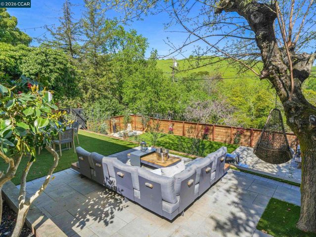 100 Hillcroft Way, Walnut Creek, CA 94597