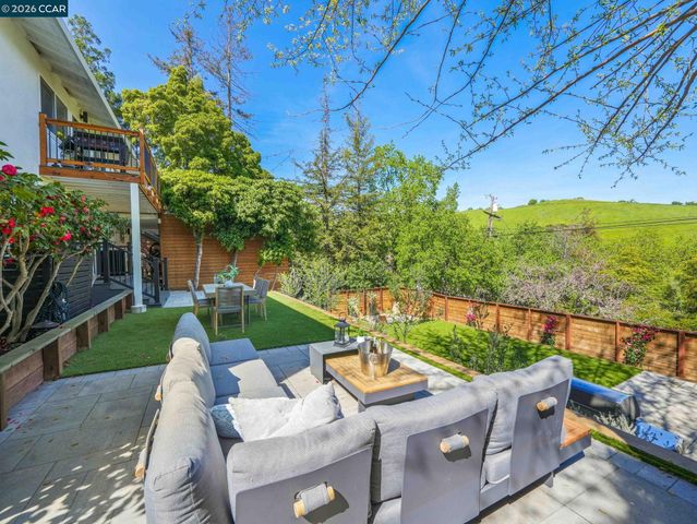 100 Hillcroft Way, Walnut Creek, CA 94597