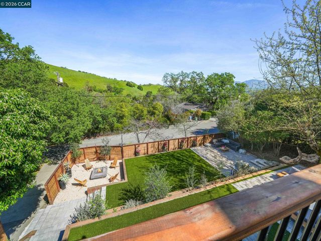 100 Hillcroft Way, Walnut Creek, CA 94597