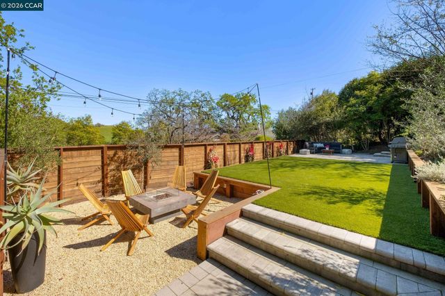 100 Hillcroft Way, Walnut Creek, CA 94597