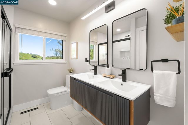 100 Hillcroft Way, Walnut Creek, CA 94597