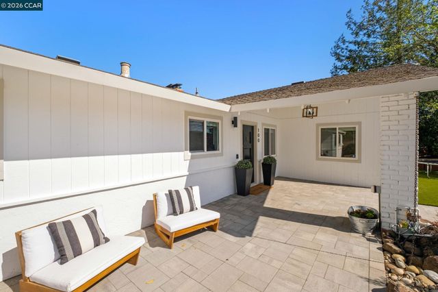 100 Hillcroft Way, Walnut Creek, CA 94597