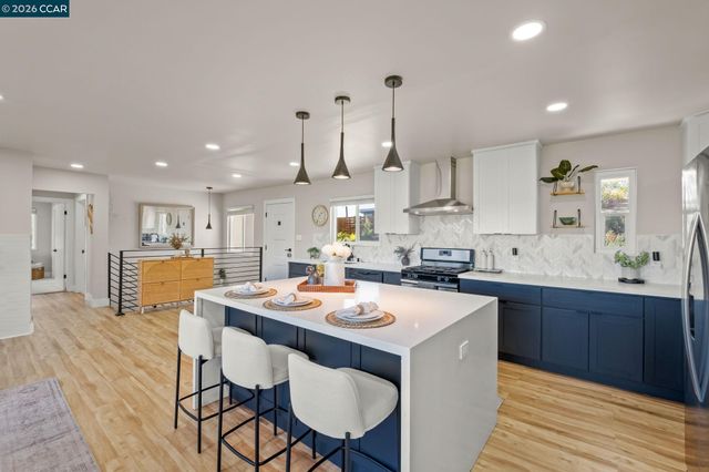 100 Hillcroft Way, Walnut Creek, CA 94597