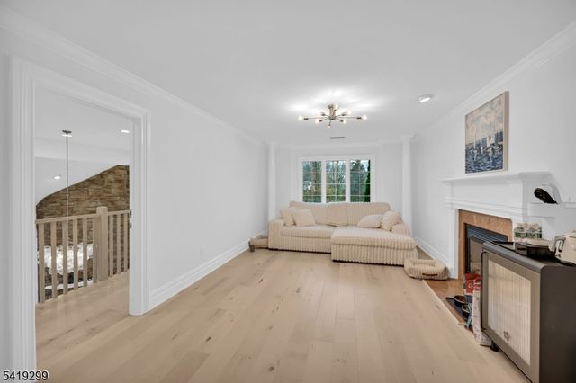 9 Wortman Way, Chester Twp., NJ 07930