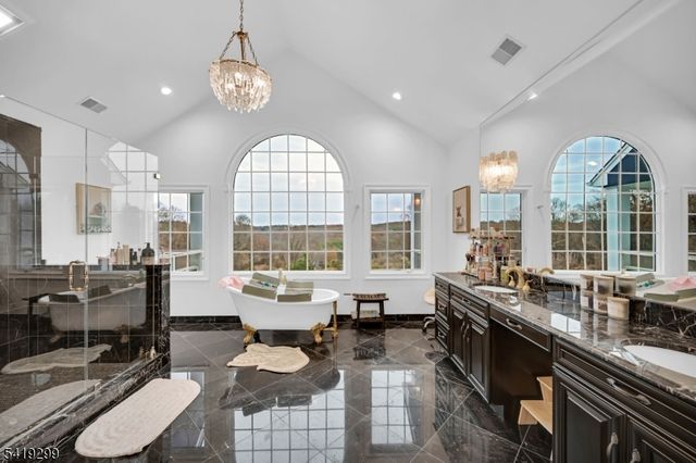 9 Wortman Way, Chester Twp., NJ 07930