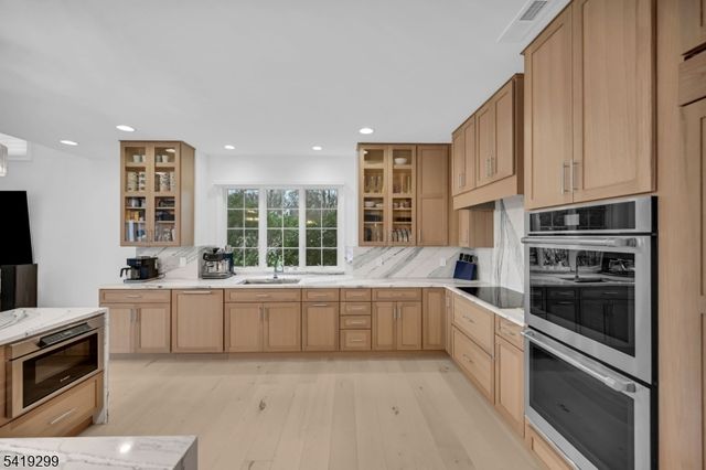 9 Wortman Way, Chester Twp., NJ 07930