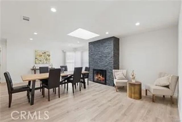 13739 Wyndotte Street, Los Angeles, CA 91405