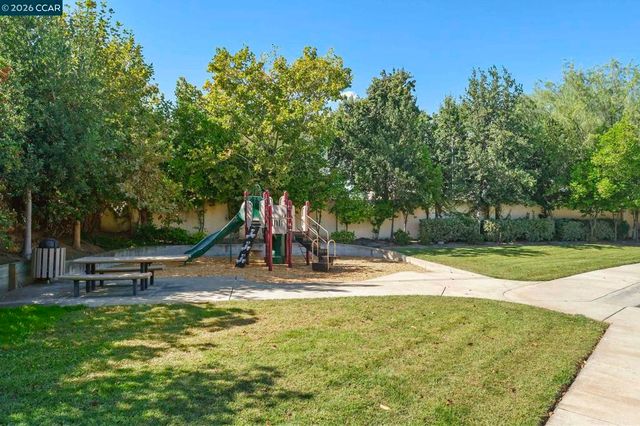 1775 Rose Gate Cmn, Livermore, CA 94551
