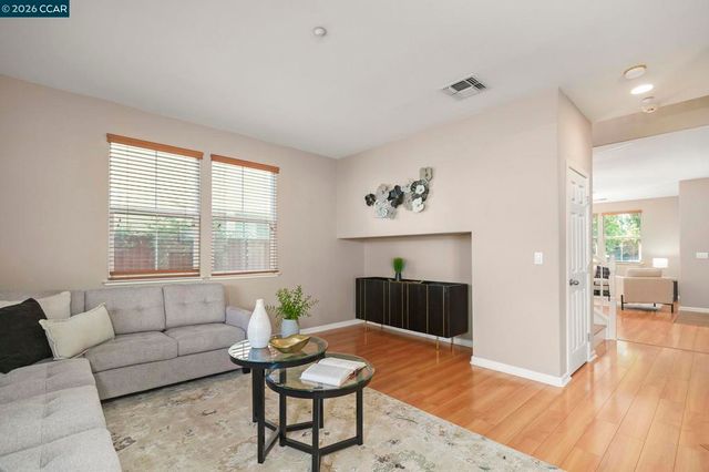 1775 Rose Gate Cmn, Livermore, CA 94551