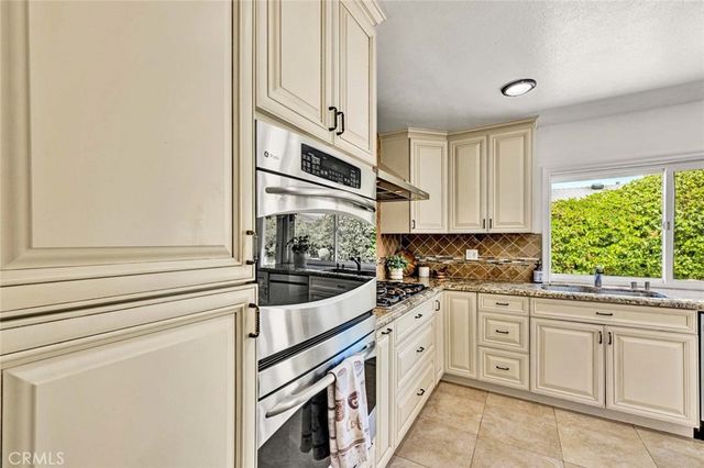 20652 Kelvin, Huntington Beach, CA 92646