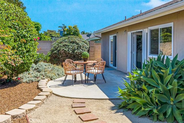 20652 Kelvin, Huntington Beach, CA 92646