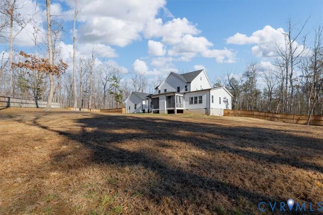 702 Hockett Rd, Goochland, VA 23103