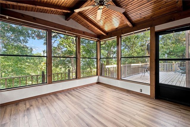 57 Twin Peak Drive, Holiday Island, AR 72631