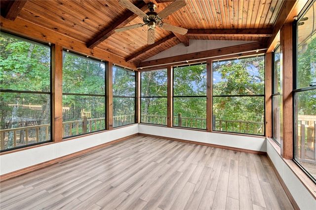 57 Twin Peak Drive, Holiday Island, AR 72631