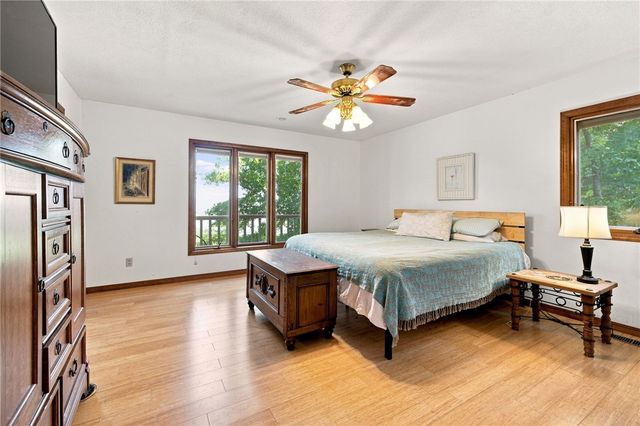 57 Twin Peak Drive, Holiday Island, AR 72631