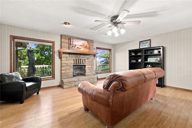 57 Twin Peak Drive, Holiday Island, AR 72631