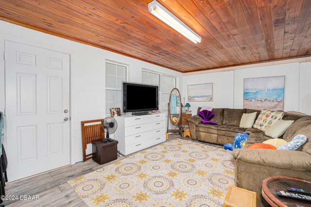 115 Longwood Drive, Ormond Beach, FL 32176