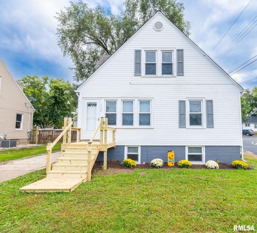 708 DERBY Street, Pekin, IL 61554