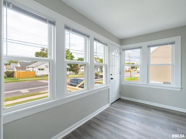 708 DERBY Street, Pekin, IL 61554