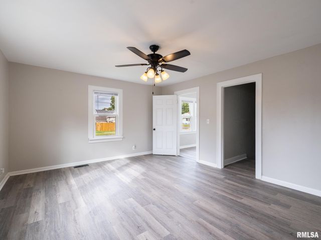 708 DERBY Street, Pekin, IL 61554