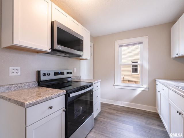 708 DERBY Street, Pekin, IL 61554