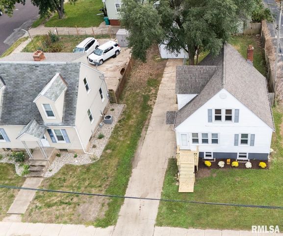 708 DERBY Street, Pekin, IL 61554