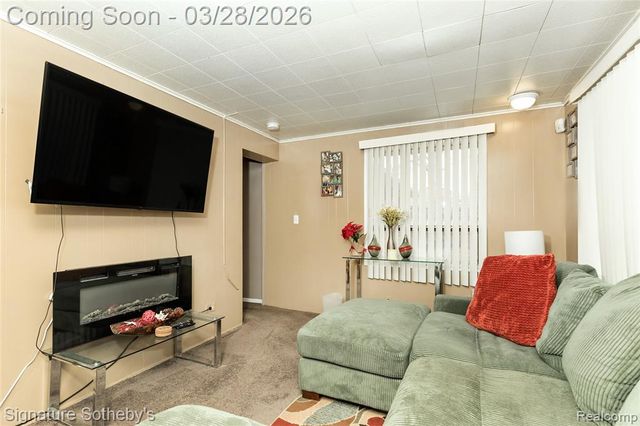 19341 Nadol Drive, Southfield, MI 48075