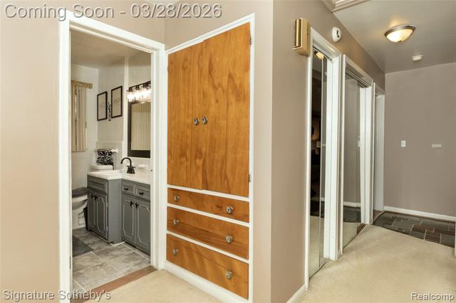 19341 Nadol Drive, Southfield, MI 48075