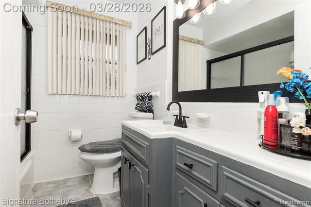 19341 Nadol Drive, Southfield, MI 48075