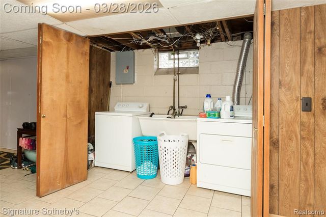 19341 Nadol Drive, Southfield, MI 48075