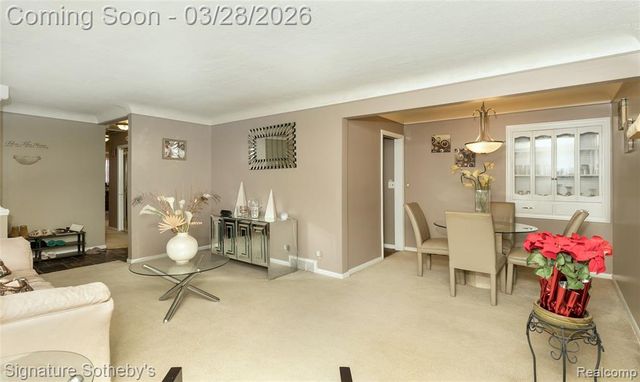 19341 Nadol Drive, Southfield, MI 48075