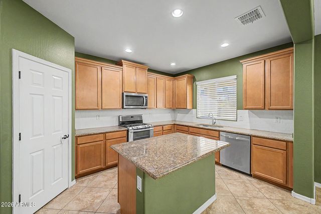 18634 W TURQUOISE Avenue, Waddell, AZ 85355