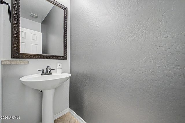 18634 W TURQUOISE Avenue, Waddell, AZ 85355