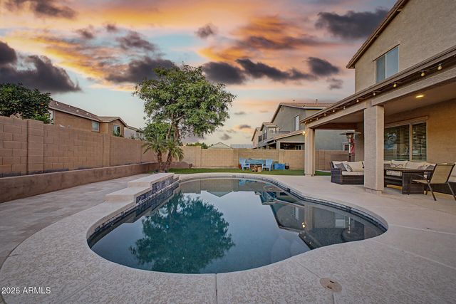 18634 W TURQUOISE Avenue, Waddell, AZ 85355