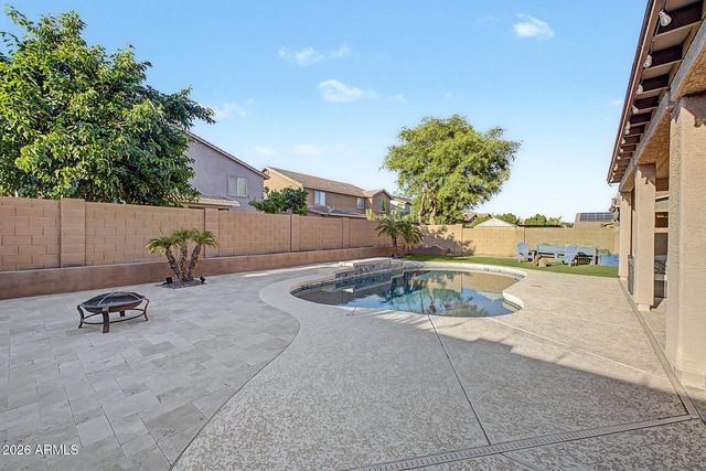18634 W TURQUOISE Avenue, Waddell, AZ 85355