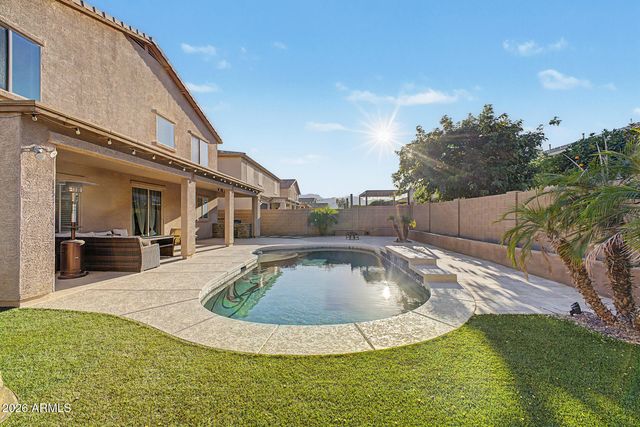 18634 W TURQUOISE Avenue, Waddell, AZ 85355
