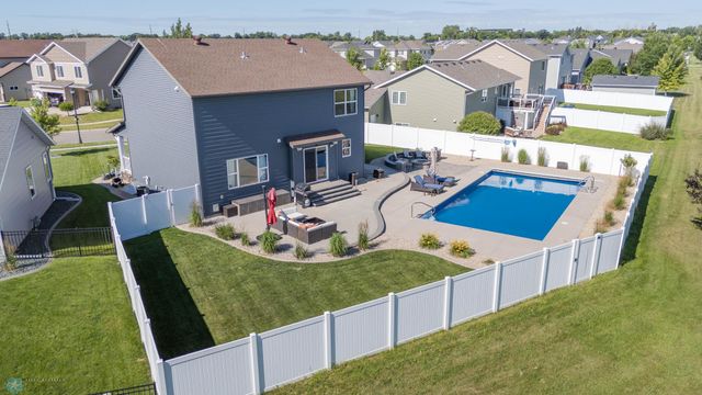 252 30th Avenue E, West Fargo, ND 58078