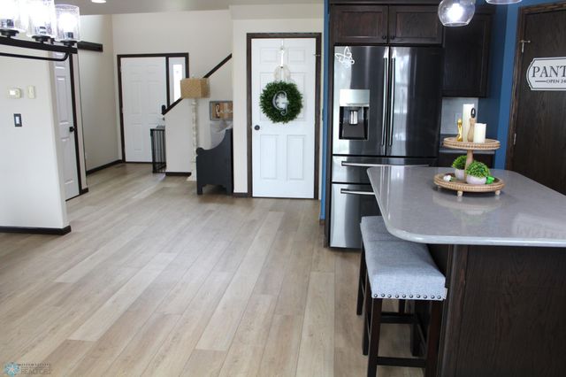 252 30th Avenue E, West Fargo, ND 58078