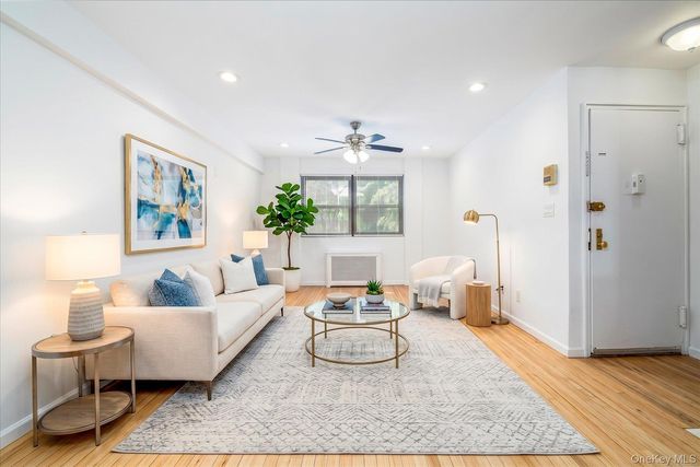 86-29 Shore Parkway 96, Howard Beach, NY 11414