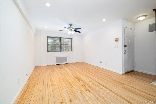 86-29 Shore Parkway 96, Howard Beach, NY 11414
