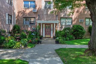 86-29 Shore Parkway 96, Howard Beach, NY 11414