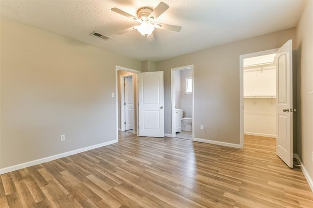 104 Brigadoon Lane, Friendswood, TX 77546